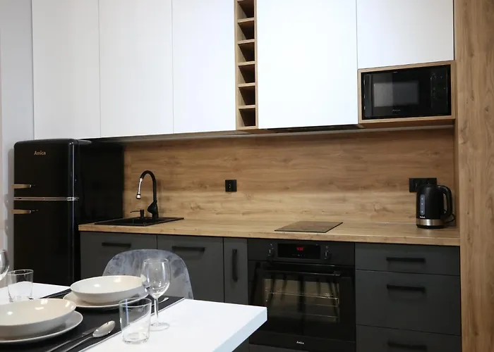 アパート Komfortowy W Warszawie, Bemowo, Lazurowa, Blisko Metra ワルシャワ